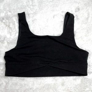 Black old navy sports bra size 14-16 girls